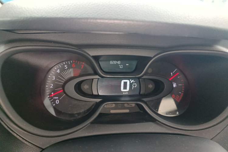 Used Renault Captur 2015 1.2T Automatic Standard Edition