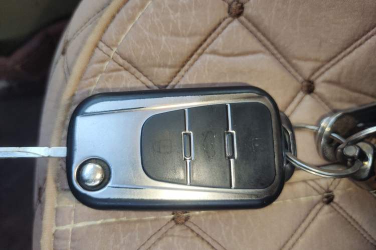 Used Roewe 350 2014 1.5L Manual Xunchi Edition
