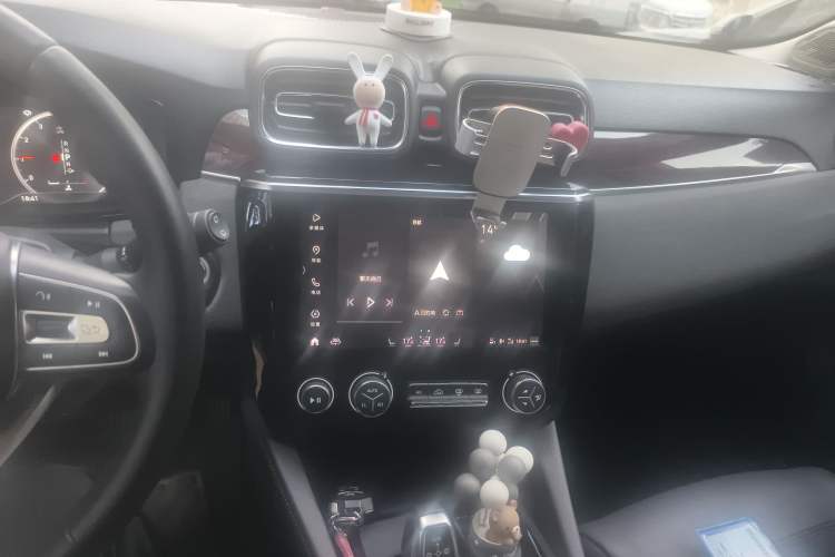 Used Lynk & Co 02 2020 1.5T DCT Two-Wheel Drive Zhaopu Version Audio And AC Panel