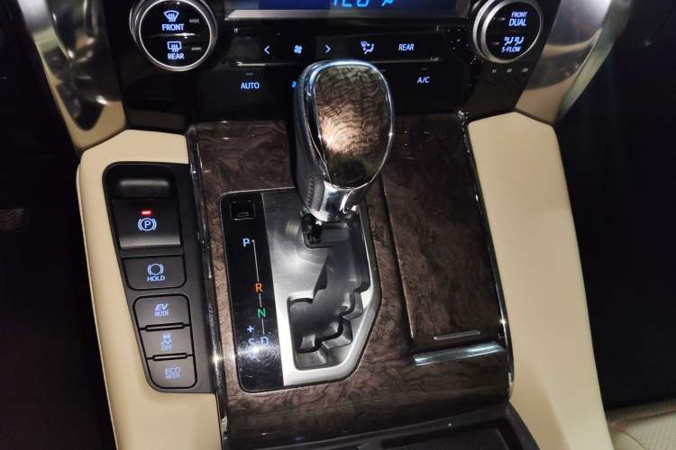 Used Toyota Alphard 2020 Dual-Engine 2.5L Prestige Edition