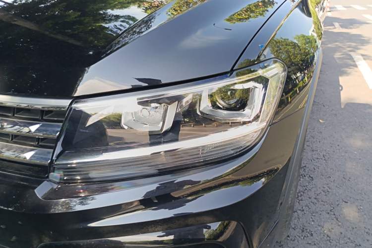 Used Volkswagen Tiguan L 2021 330TSI Automatic Two-Wheel Drive R-Line Enhanced Edition
