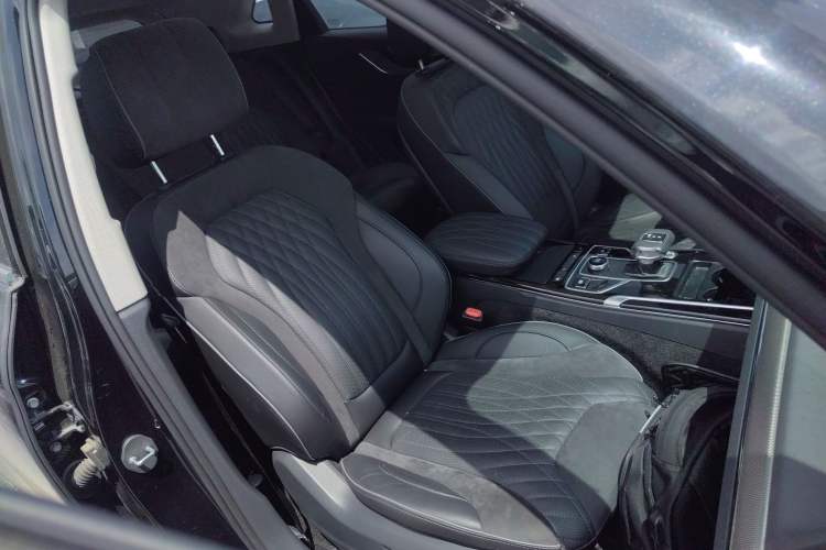 Used Hongqi HS5 2022 Revised Version 2.0T Smart Connect Flagship Edition Right Front Seat