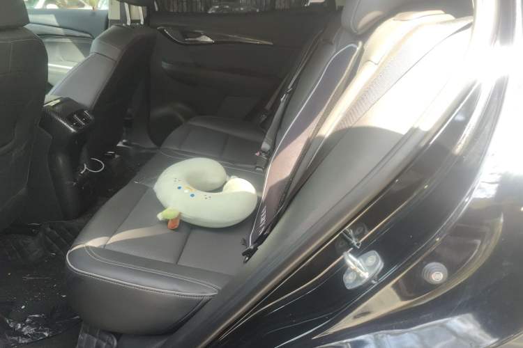 Used Buick Envision 2022 Facelift Encore S 552T Two-Wheel-Drive Luxury Model
