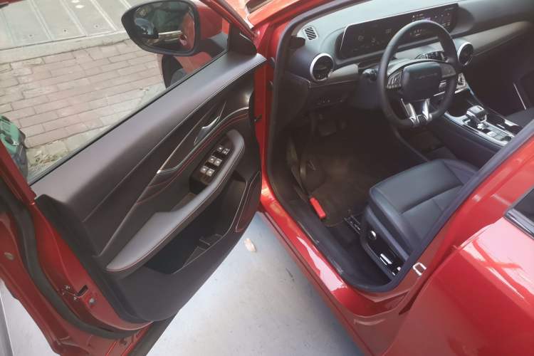 Used FORTHING T5 EVO 2021 1.5TD DCT Diamond Edition
