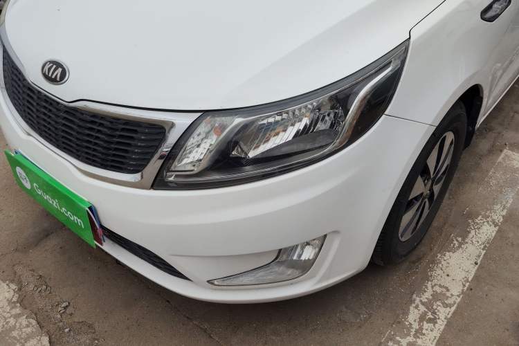 Used Kia K2 2012 Sedan 1.4L MT GLS Commemorative Edition