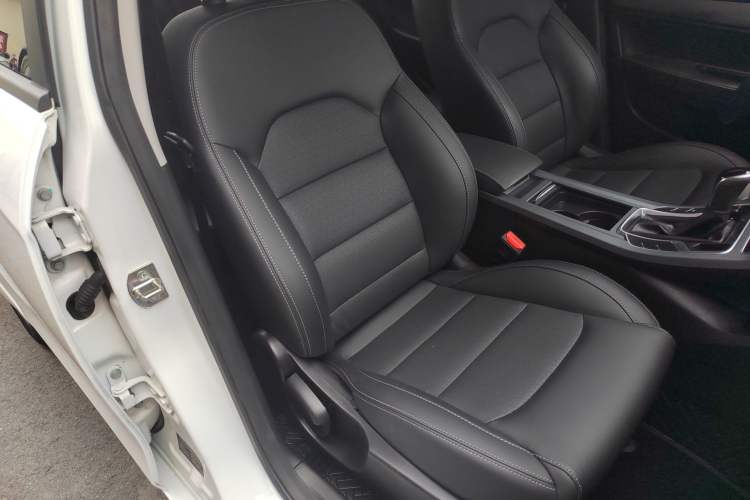 Used Geely Auto Emgrand 2021 UP 1.5L CVT Luxury Model Right Front Seat
