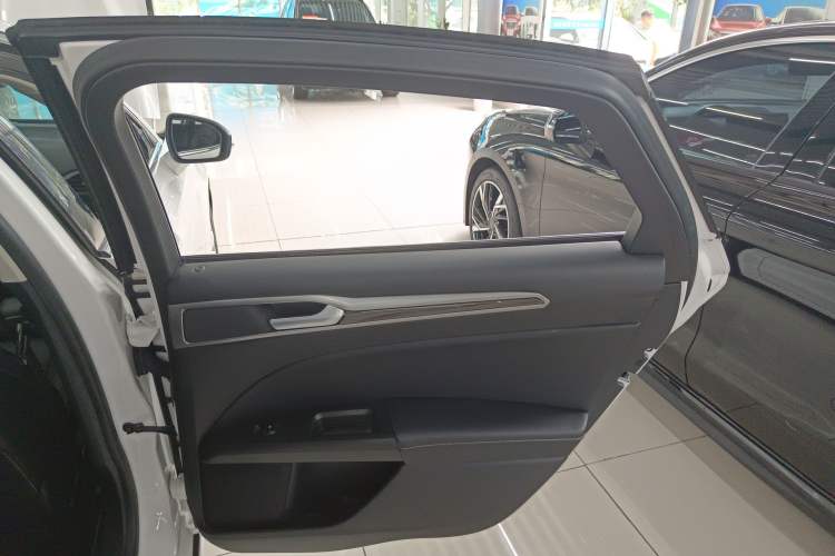 Used Ford Mondeo 2020 EcoBoost 180 Stylish Model
