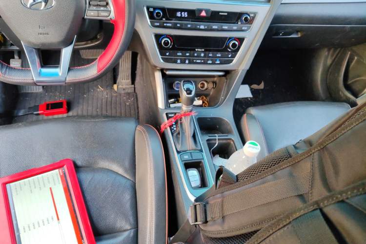 Used Hyundai Sonata 2017 1.6T GLS Smart Model Gear Lever