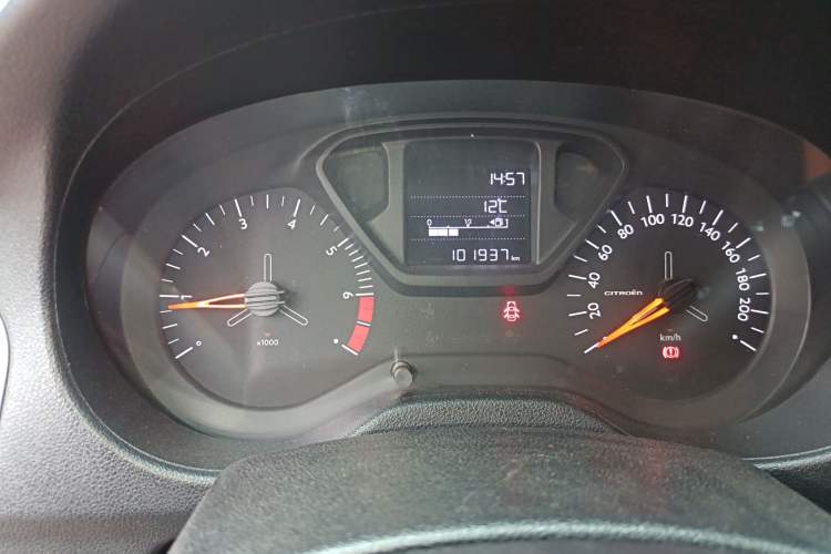 Used Citroen Elysee 2017 1.6L Manual Fashion Model Odometer Close Up