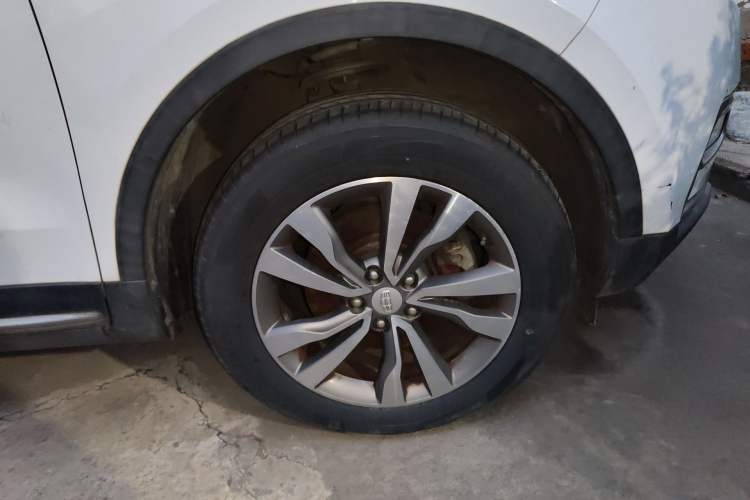 Used Geely Auto Emgrand X7 Sport 2016 1.8TD Automatic ZhiZun Version Right Front Wheel Hub