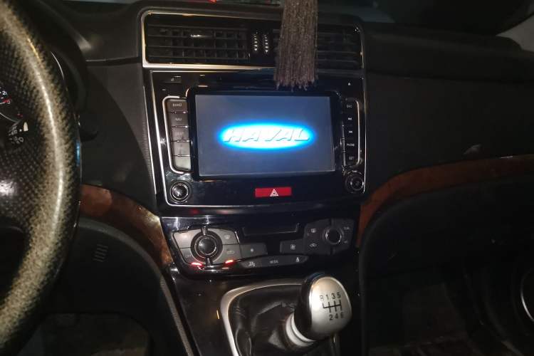 Used Haval H6 2015 Upgraded Model 1.5T Manual Two-Wheel Drive Prestige Version