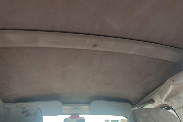 Used Wuling Rongguang 2011 1.2L Base Version
