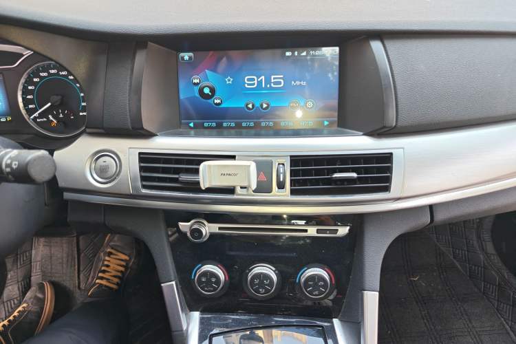 Used Haval H7 2016 Blue-Label H7 2.0T Automatic Luxury Model Audio And AC Panel