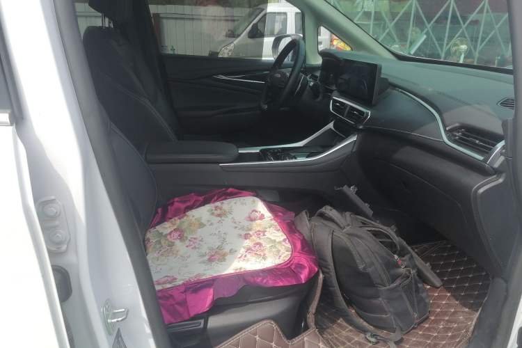 Used SAIC MAXUS G50 2022 1.5T Automatic Comfort Touring B
