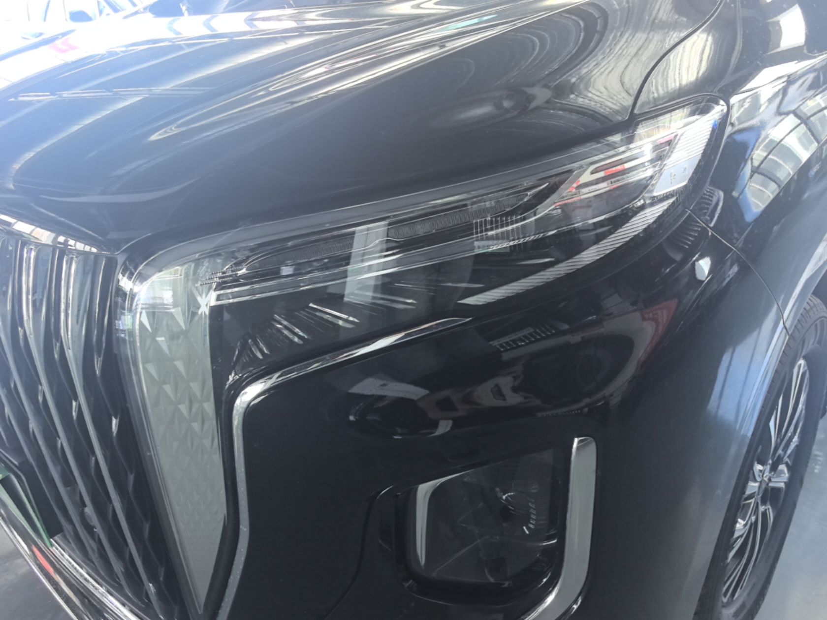 Hongqi HQ9 PHEV 2024 2.0T Four-Wheel Drive Business Edition — снимка 8