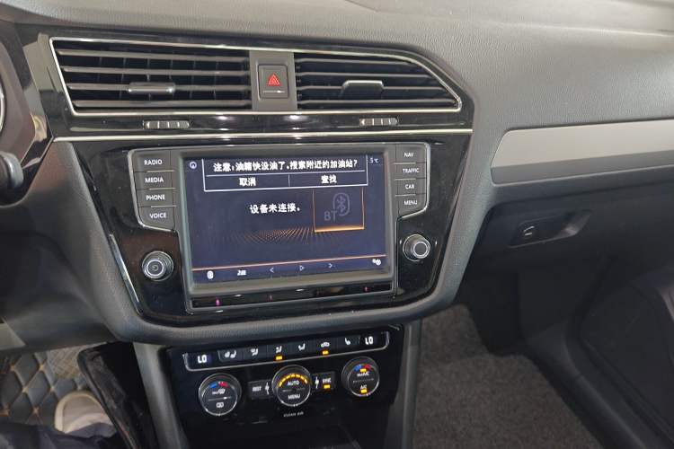 Used Volkswagen Tiguan L 2017 330TSI Automatic Two-Wheel Drive Luxury Edition
