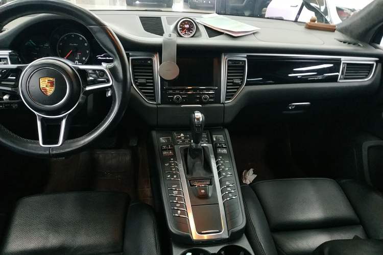 Used Porsche Macan 2014 Macan Turbo 3.6T Audio And AC Panel