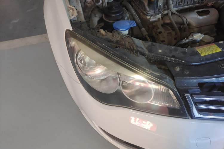 Used Roewe 350 2015 1.5L Manual Luxury Sunroof Edition
