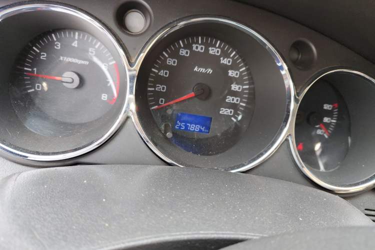 Used Dongfeng Aeolus S30 2012 1.6L Manual Zunya Model CNG