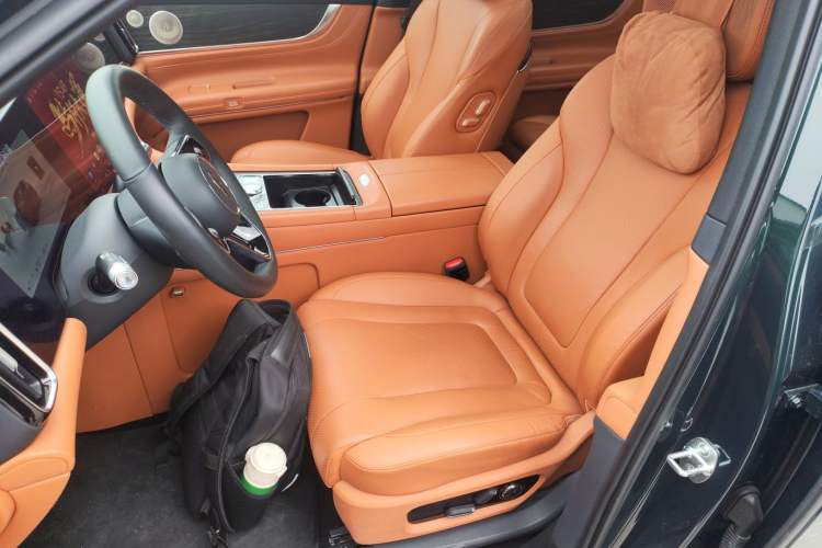 Used Hima AITO M9 2024 Range-Extended Ultra Version 42 kWh 6-Seater Model Left Front Seat