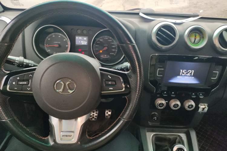 Used BAIC Off-Road BJ40 2016 2.0T Manual Four-Wheel Drive Prestige Edition
