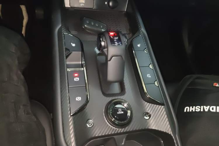 Used Haval Raptor New Energy 2024 Hi4 102 Pro Gear Lever