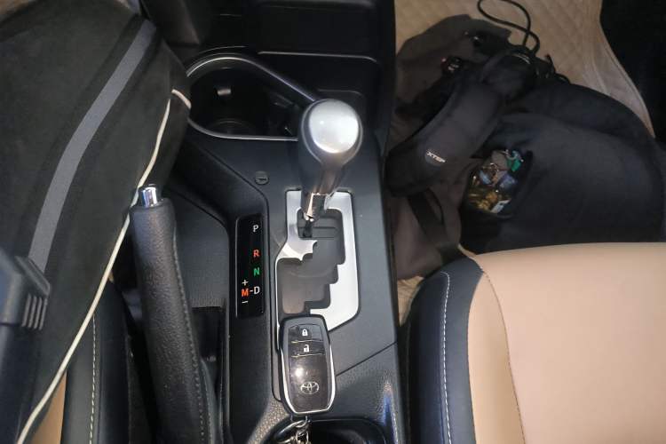 Used Toyota RAV4 2016 2.0L CVT Two-Wheel Drive Smart Edition China V Standard