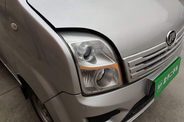 Used Lifan Auto Fengshun 2011 1.0L Standard Version LF465Q5 Right Front Headlight