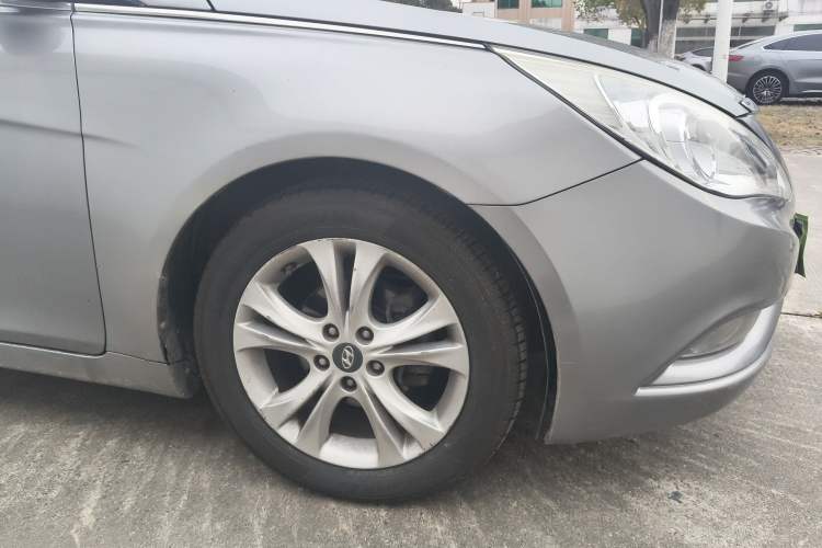 Used Hyundai Sonata 2011 2.0L Automatic Luxury Edition