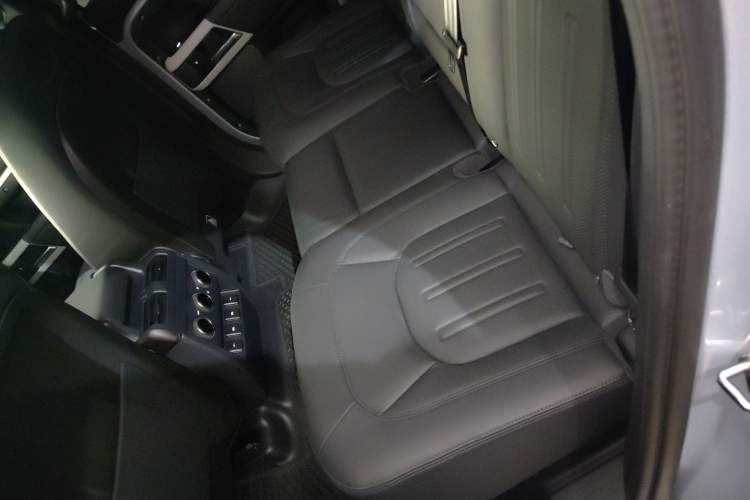 Used Land Rover Defender 2020 110 P400 SE