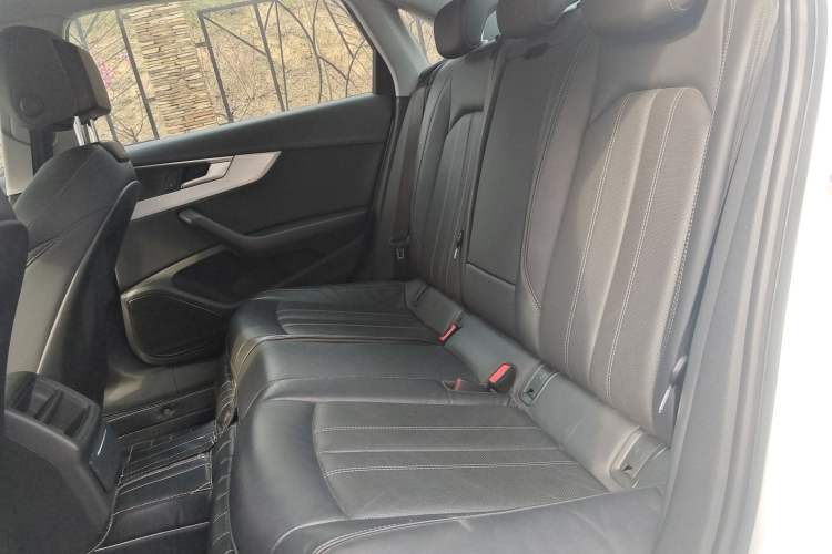 Used Audi A4L 2020 40 TFSI Fashion Dynamic Model
