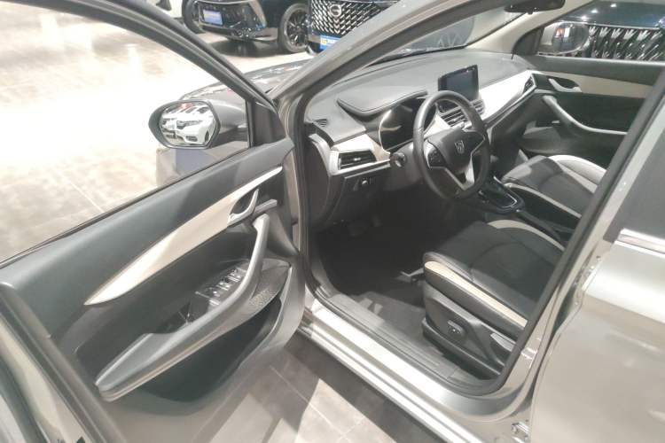 Used Baojun 360 2019 1.5L CVT Luxury Model China VI Emission Standard