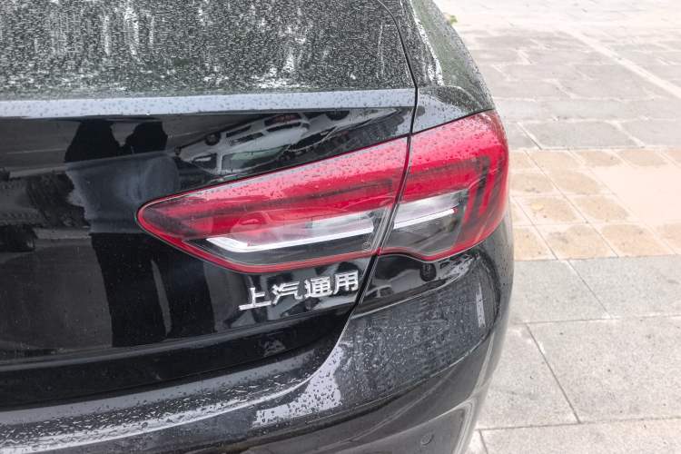 Used Buick Regal 2017 20T Elite Edition Right Rear Taillight