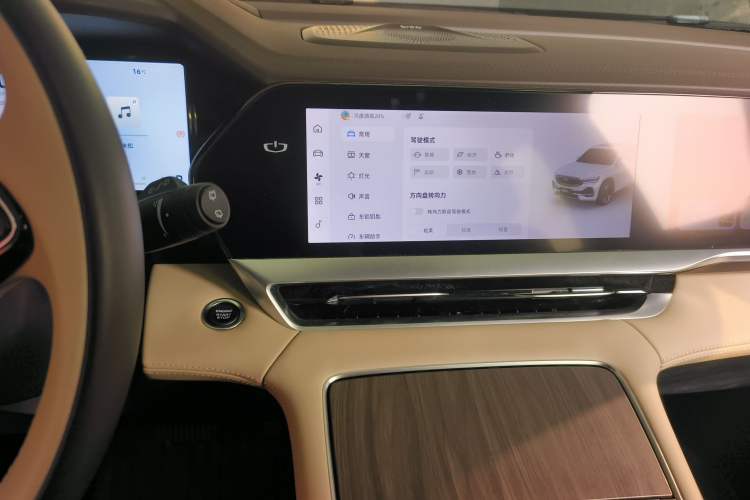 Used Geely Auto Monjaro L 2025 Dongfang Yao 2.0TD Automatic All-Wheel-Drive Wangyue Edition
