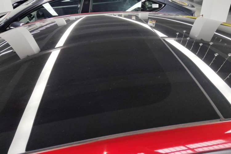 Used Tesla Model 3 2023 Long-Range All-Wheel-Drive Version Roof