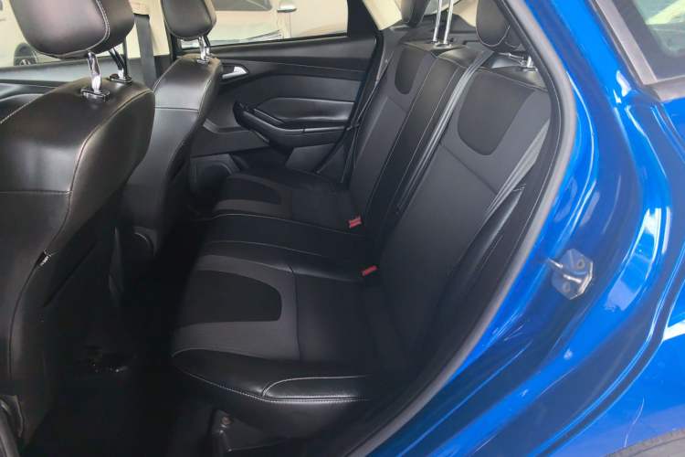 Used Ford Focus 2012 Hatchback 1.6L Automatic Fashion Edition
