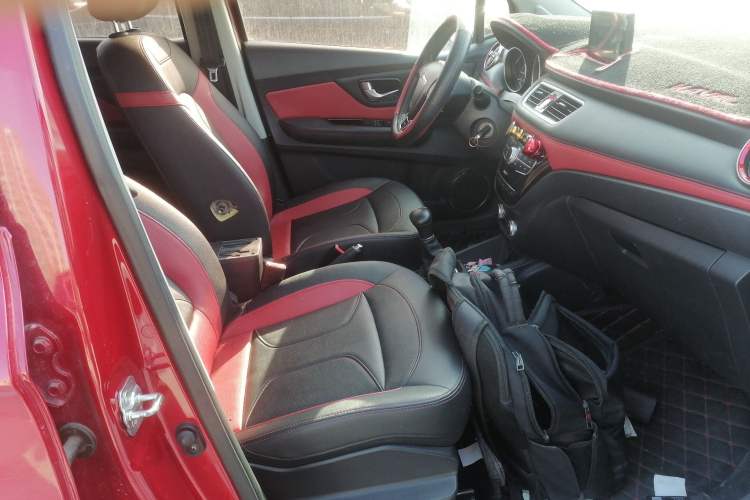 Used Haval H1 2017 Blue-Label 1.5L AMT Luxury Model