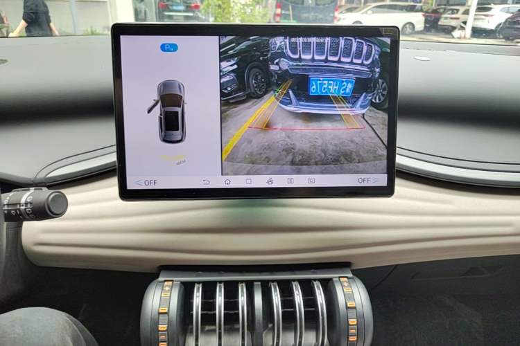 Used BYD Yuan PLUS 2024 Honor Edition 510KM Leading Model Audio And AC Panel