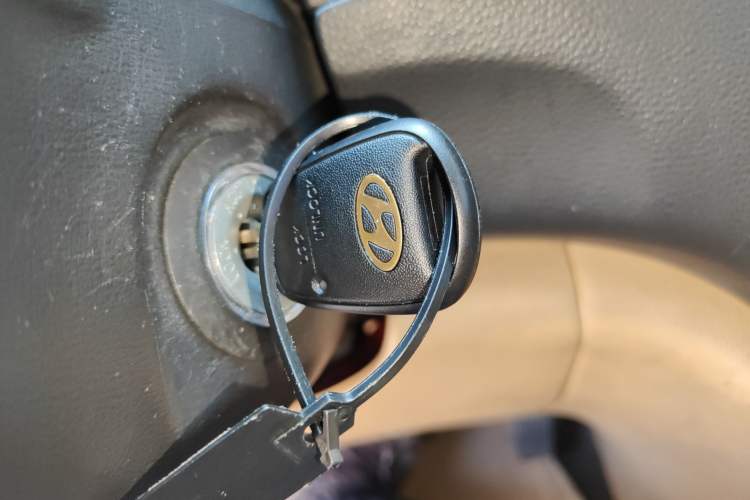 Used Hyundai H-1 Starex 2011 2.4L Luxury Edition Interior 1