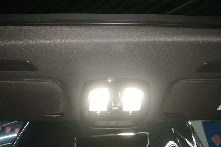 Used Volvo S90 2025 B5 Zhiyuan Luxury Edition