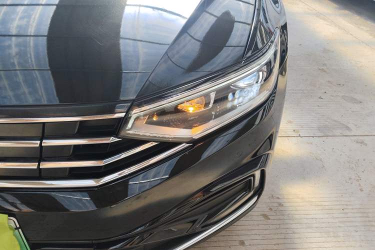 Used Volkswagen Magotan GTE Plug-in Hybrid 2020 GTE Luxury Model Left Front Headlight