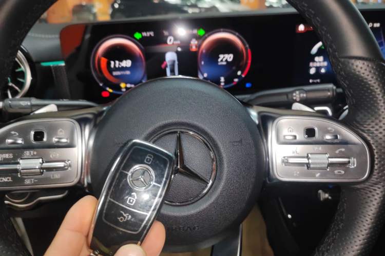 Used Mercedes-Benz A-Class 2022 Revised Version A 200 L Sport Sedan Fashionable Style
