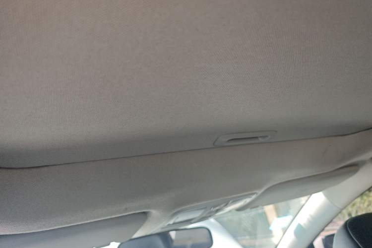 Used Hyundai ix35 2015 2.0L Automatic 2WD Smart Type China IV