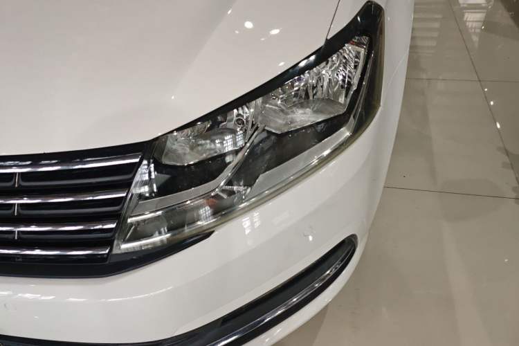 Used Volkswagen Lavida 2017 1.6L Automatic Comfort Edition Left Front Headlight