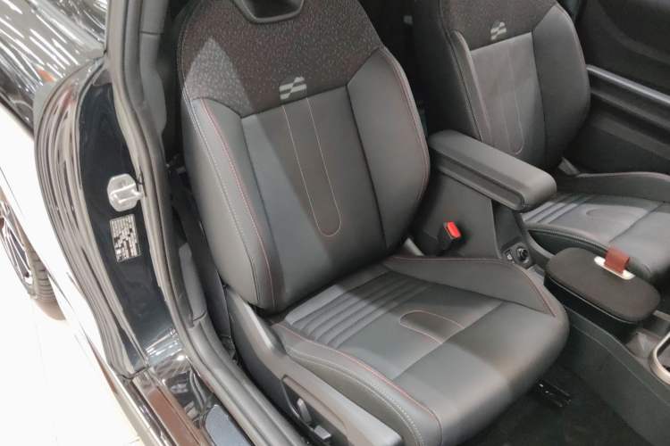 Used MINI JCW 2025 JOHN COOPER WORKS