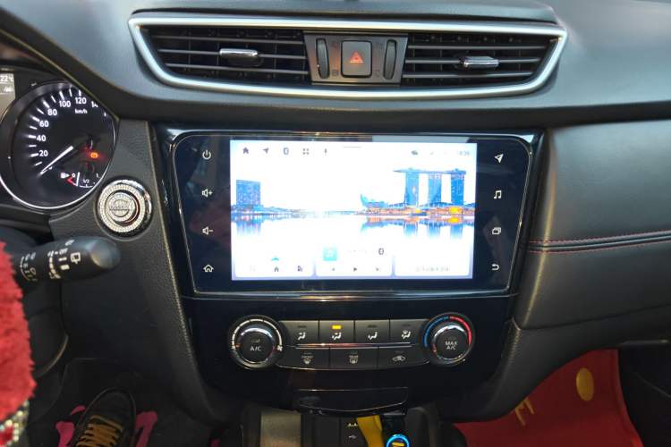 Used Nissan Qashqai 2021 2.0L CVT Luxury Edition Audio And AC Panel