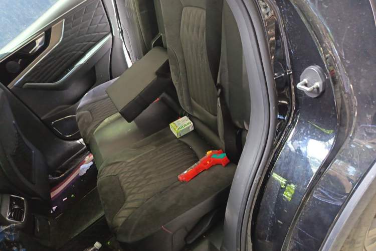 Used Hongqi HS5 2022 Revised Version 2.0T Smart Connect Flagship Edition