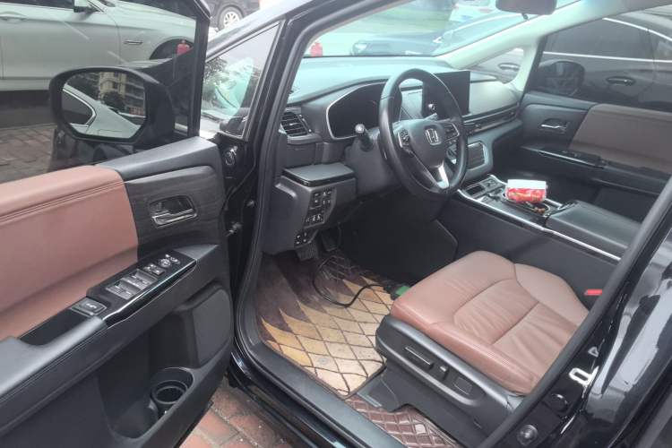 Used Honda Odyssey 2022 2.0L eHEV Sharp·Luxury Edition Driver Seat