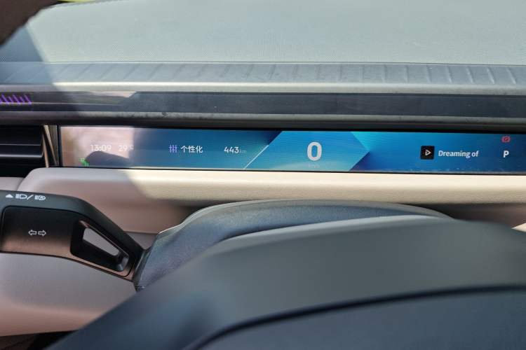 Used Lynk & Co Z10 2025 95 kWh 702 km All-Wheel Drive Intelligent Driving Ultra Instrument Cluster