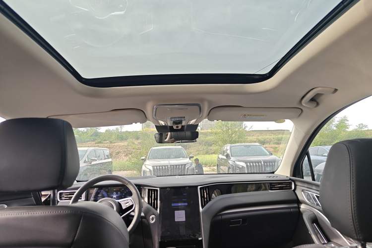 Used Hongqi HS7 PHEV 2024 2.0T PHEV Four-Wheel-Drive Flagship Edition 6 Seats
